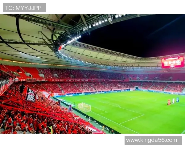 探索伦敦足球场的魅力与历史,感受足球文化的独特氛围与激情 探索伦敦足球场的魅力与历史,感受足球文化的独特氛围与激情